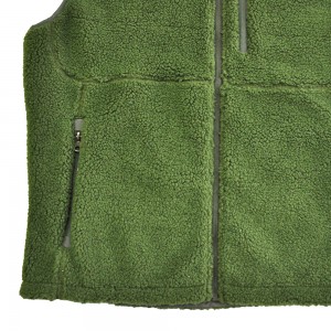 GREEN LAMB WOOL VEST